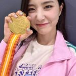 Brave girls Instagram - [📷] 피어레스 ! 여러분의 응원소리에 힘입어 브레이브걸스가 양궁 금메달을 땄습니다 ! 💕 좋은 하루가 되셨길 바라면서 남은 오늘도 행복하게 보내세요ㅎㅎ Fearless ! Thanks to your cheers, Brave Girls won the gold medal in archery ! 💕 I hope you had a great day and have a great rest of the dayㅎㅎ #브레이브걸스 #BraveGirls #MBC #2022아이돌스타선수권대회