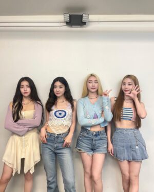 Brave girls Instagram - [📷]

샌프란시스코도 청량하게 물들인 쁘걸이들🌊
피어레스와 함께라서 오늘도 너무 행복했습니다😍
무대를 함께 즐겨주시고 응원해주셔서 늘 감사합니다💞

Brave Girls who made San Francisco cool🌊
We were so happy to be with Fearless today😍
Thank you always for enjoying and supporting Brave Girls on stage💞
THANK YOU, SANFRANCISCO💝

#브레이브걸스 #BraveGirls
#2022_BG_US_TOUR
#BraveGirlsinSANFRANCISCO