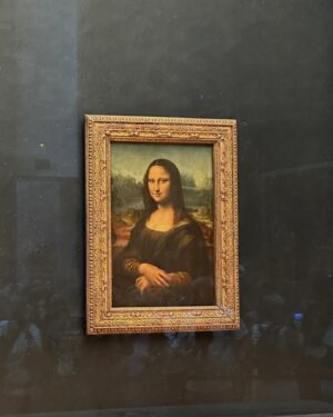 Breana Raquel Instagram - Mom I’m at the Louvre!