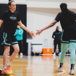 Breanna Stewart Instagram – AND WE BACK!! #LFG 🗽