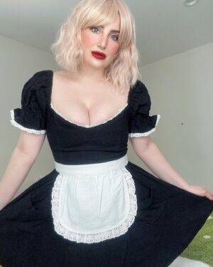 Bree Essrig Instagram - i was maid 4 u 🫧 (vids at lincoln bye oh)