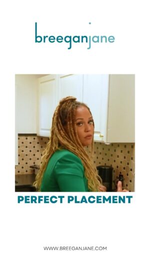 Breegan Jane Instagram - It’s said that variety is the spice of life. That’s true in interior design, too. Sometimes it pays to shake things up a bit. I took a refrigerator out of one project, and it left a unique-looking space in the kitchen. With a little creativity and a visual paradigm shift, I created a neat bar area that adds so much to the overall presentation. Take a look and let me know what you think!
.
.
.
🎥: @jondavolio