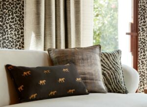 Breegan Jane Instagram - If you’re struggling with how to mix and match patterns like a pro, here’s an easy tip: keep your prints all in the same color family while varying the scale! Here, the throw pillows, window treatments and wallcoverings are all from my line with @clarke_clarke_interiors. Each is so different, yet they complement one another perfectly. Trust me, it’s easier than you think! The products in my fabrics and wallpapers line were meant to work well together, so head online or to a @kravetinc  location to get the ones you need for your space today!
.
.
.
@sanderson1860