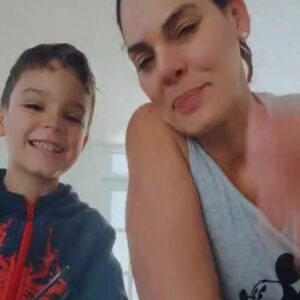 Brenda Robles Instagram - Despertando  en P.R y bien acompañada
