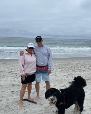 Brenda Strong Instagram - Please meet Anne and Tony from Baltimore.  They were life savers this morning when I was walking Hapi at the beach.  At the end of our walk we got to our car and it wouldn’t open.  Which means, somewhere on the expanse of beach I had lost my car keys. 😫
As I began to retrace my steps, I saw a nice couple, laying out on towels near the entrance and mentioned if anyone should ask about lost car keys, they were mine and to keep their eye out. Instead of just staying put on their towels, they began to look for the keys themselves, without my knowledge as I began to retrace my steps. Anne found them! It turns out Tony had lost his keys in the dark awhile back and some teenagers helped him to find his!!! This is called paying it forward, folks!  They were here in celebration of their daughter’s college graduation.  They are on their way to Napa next. @feastitforward Katie- please pour them a glass of wine for me in celebration of their good deed today!  So so grateful for these fine folks!!! Deep gratitude for good people and kind acts!!! 🥰♥️@anelou123