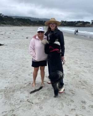 Brenda Strong Instagram - Please meet Anne and Tony from Baltimore.  They were life savers this morning when I was walking Hapi at the beach.  At the end of our walk we got to our car and it wouldn’t open.  Which means, somewhere on the expanse of beach I had lost my car keys. 😫
As I began to retrace my steps, I saw a nice couple, laying out on towels near the entrance and mentioned if anyone should ask about lost car keys, they were mine and to keep their eye out. Instead of just staying put on their towels, they began to look for the keys themselves, without my knowledge as I began to retrace my steps. Anne found them! It turns out Tony had lost his keys in the dark awhile back and some teenagers helped him to find his!!! This is called paying it forward, folks!  They were here in celebration of their daughter’s college graduation.  They are on their way to Napa next. @feastitforward Katie- please pour them a glass of wine for me in celebration of their good deed today!  So so grateful for these fine folks!!! Deep gratitude for good people and kind acts!!! 🥰♥️@anelou123