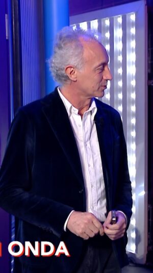 Brenda Lodigiani Instagram - Non fateci arrabbiare la Miriam già alla prima puntata 😜

#GialappaShow vi dà appuntamento tutti i mercoledì alle 21:30 in prima visione!