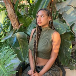 Briana Jones Instagram - been drinking hella water 😊