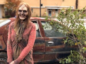 Briana Venskus Instagram - Well shit ya’ll...

5 years, 4 seasons, and shit ton of new friends later... it’s feeding time 🖤

Many thanks to @gnicotero and @coreybrianreed for giving me the most horrifically classic #TWD death ever 🧟

@amcthewalkingdead @thewalkingdead 
@skyboundent