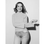 Briana Buckmaster Instagram - Bringing a little sunshine to your feed ☀️❤️ 📸 @karolinaturekphotography
