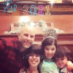Briana Renee Instagram - Happy New Year 🎆 We wish everyone a better year of good health, true wealth, and genuine happiness ♥️ Let’s live 2021 one day at a time, and always be counting our blessings! 📸 1/365 💋 #TheMannings #missingone #HappyNewYear #wereinthistogether #positivevibes