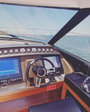 Brianna Murphy Instagram - Birthday month dump 🐬
.
.
.
.
.
.
.
#florida #yachtlife #wlw #boatparty #leoseason #leo♌ #vacationmode #boatday
