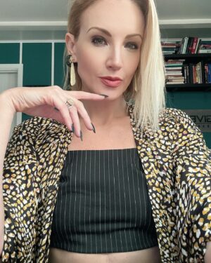 Brianne Davis Instagram - Quote of the Day: Forgiveness does not require reconnection.

📚 Secret Life of a Hollywood Sex & Love Addict @secretlifenovel 

🎙 Secret Life Podcast @secretlifepodcast

#secretlifeofahollywoodsexandloveaddict #secretlifenovel #briannedavis #quitlit #bibliophile #bookstagram #bookrecommendations #authorsofinstagram #slaa #loveaddiction #reels #toxicrelationships #reelsinstagram #loveadvice  #selflove #toxiclove #sobriety #recovery #recoveryispossible  #behernow  #bepresent  #igdaily  #mentalhealth  #selfawareness #selfcare #badrelationships #selfie #quoteoftheday #wednesdaywisdom #forgiveness