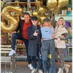 Bridget Maasland Instagram - #HOERA 🎈 Wij bestaan alweer 5 jaar en dat gaan we deze week samen met jullie vieren. Vanaf maandag gaan we maar liefst 5 dagen heel veel leuke prijzen weggeven via onze Instagram story. Check vandaag om 18.00 uur ons filmpje op @meltingpotamsterdam.nl over hoe je kan meedoen en #winnen! Liefs van ons, Bryan, Frits, Elly en Bridget Maasland ❤️