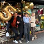 Bridget Maasland Instagram - @meltingpotamsterdam.nl bestaat 5 jaar en dat gaan we vieren met mooie prijzen. Want wie jarig is deelt uit. Check vanavond om 18 uur @meltingpotamsterdam.nl om te horen hoe je de prijzen kan winnen en volg ons🎈🎈🎈🎈🎈 Broer Bryan, vader Frits, moeder Elly, zus Bridget & zoon Mees 📸