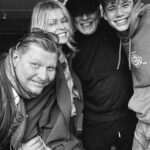 Bridget Maasland Instagram - 🎈Gefeliciteerd lieve papa en opa🎈 ❤️Love you to the moon and back❤️
