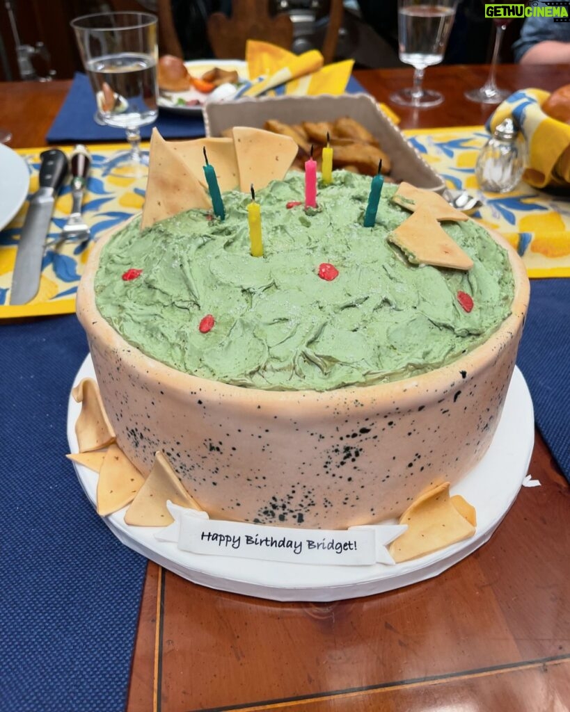 Bridget Moynahan Instagram - Thank you to my @bluebloods_cbs Family for all the love and a very personal cake. Who doesn’t love a giant bowl of guacamole cake!? Truly delicious @sweetlybrooklyn.