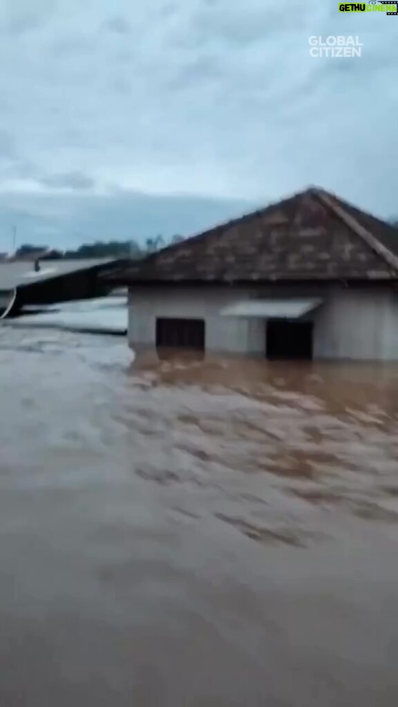 Bridget Moynahan Instagram - #repost @glblctzn • Heavy rains which caused widespread flooding in the southern Brazilian state of Rio Grande do Sul have left hundreds of towns under water and more than 160,000 people displaced. The floods have destroyed roads and bridges in several cities triggering landslides and leaving a path of destruction in its wake. If you want to help those impacted by the deadly floods, visit the link in bio for a list of local charities and organizations working on the ground you can support and some non-monetary ways you can help, as well.