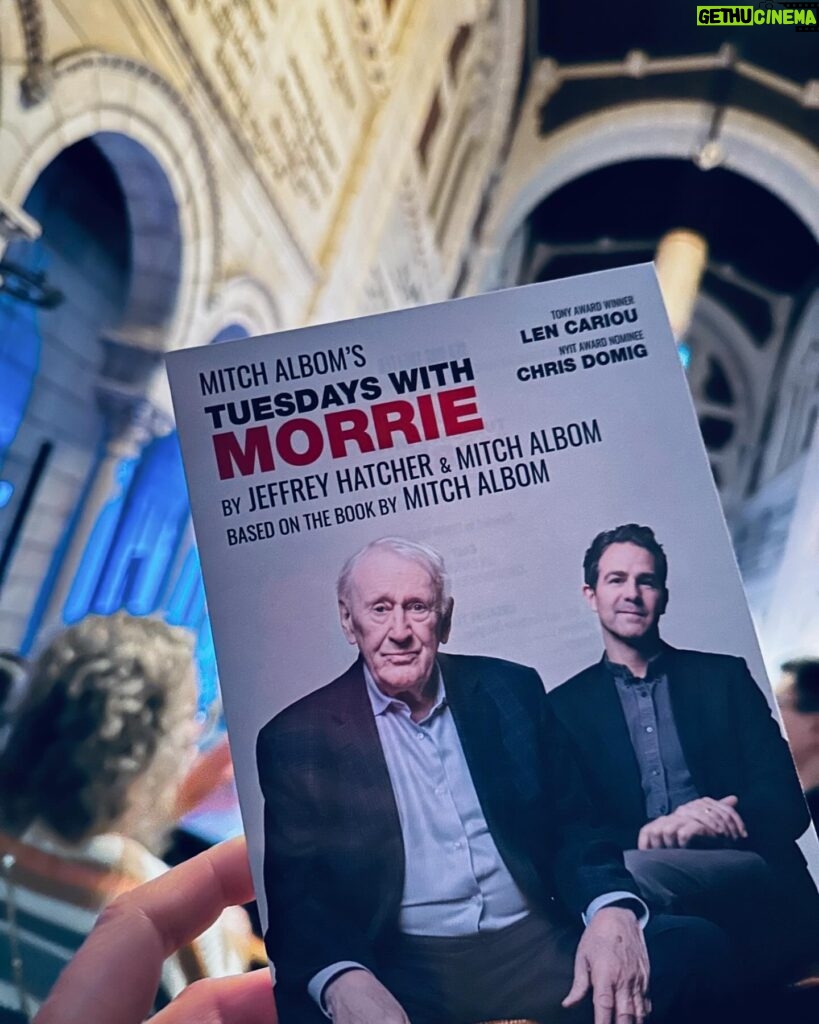 Bridget Moynahan Instagram - In another segment of friends doing cool things ...RUN don’t walk to catch my friend and TV pops #lencariou in the wonderful production of @mitchalbom’s Tuesdays with Morrie. Support your local theaters, especially the @seadogtheater’s extended dates! GO! #tuesdayswithmorrie #broadway #mitchalbom