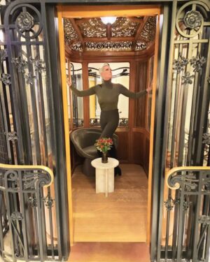Brigitte Nielsen Instagram - Get me upstairs, s'il vous plait. Merci Paris... a bientôt