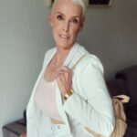Brigitte Nielsen Instagram - Happy Memorial Day Weekend whether you are packing&traveling or just relaxing at home. Btw I've found this lovely inexpensive vegan bag (not a paid promo). If you can, try buying something vegan, you'll be amazed.