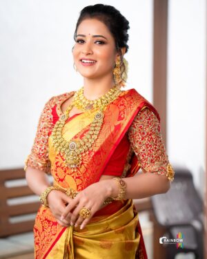 Brinda Acharya Instagram - @rainbow_photography_official @likitha_suresh_ @makeoverby_sowmyamanjunath @hairbyshwetharamesh @beadedtreasuresjewelry