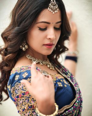 Brinda Acharya Instagram - @ky_makeupstudio @shringaar_000 @gallery_house_photography @thespatika @classy_renthouse @artistry_by_pushpa