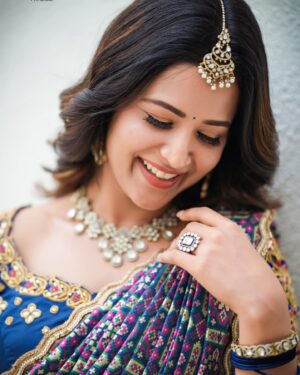 Brinda Acharya Instagram - @ky_makeupstudio @shringaar_000 @gallery_house_photography @thespatika @classy_renthouse @artistry_by_pushpa