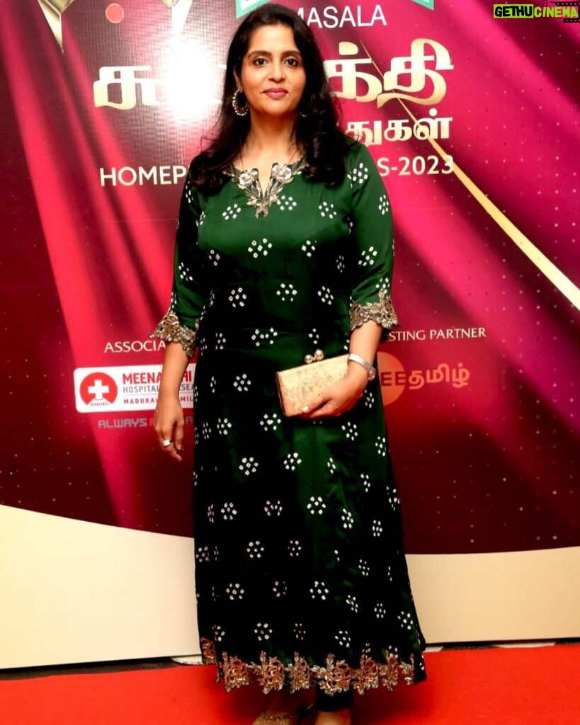 Brindha Sivakumar Instagram - What a lovely event it was @homepreneurawards !Soo heartfully put together to encourage women from varied fields striving hard to achieve their dreams! I Was soo happy to be a part of the jury in giving the Awards for the most deserving from 20 to 80 yrs of age! They all proved that Age is a mere number ,when it comes to achieving your goals . Just break all your mind barriers and start planning and working continuously towards what your heart strives and you will definitely succeed!!😊👍🏼✨. Thank you @hemavatar for making me a part of this beautiful event! Looking forward to many more happy memories ✨Thanks to #Sakthimasala and #naturals for always supporting such deserving people ! Thank you dear @ramyaabanindran 💖@polka.chennai for gifting me this beautiful cut work embroidered outfit !