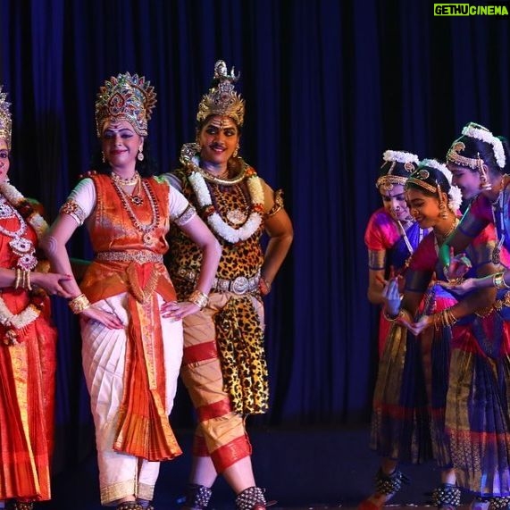 Brindha Sivakumar Instagram - Feel blessed to be a part of “Karunai kadal Kandhavel” dance drama by KALAMAMANI KRISHNAKUMARI NARENDRAN AKKA ! Got to sing and perform as Parvathi in @abinayanatyalaya Production 😊🙏🏼✨!!🧿