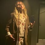 Brit Marling Instagram - third eye ;) marta ❣️ @babaa edvard munch taking selfie 1930