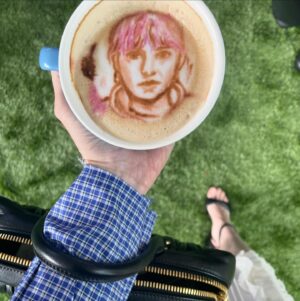 Brit Marling Instagram - Darby in coffee foam…. just missing the coke 

@amurderattheend @deadline @fxnetworks