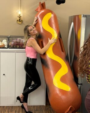 Britney Haynes Instagram - The 🌭 jokes will tire eventually right?  The highlights of my days were these little skits we did on #bb25. Is that…..Santa? 🎅🏻 @frankiejgrande