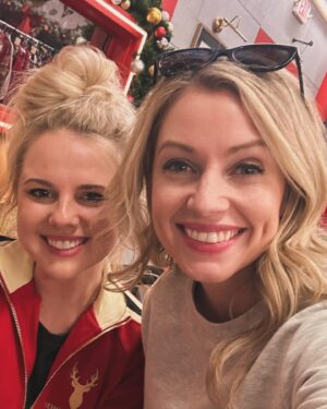 Britney Haynes Instagram - Reindeer games is a wrap 🎁 tonight but the memories will be forever!  I have to say this group was so amazing - I feel so honored to have been part of such an incredible show with so many amazing people (cast and crew alike). Tonight 🎅🏻 dares to show his face after making us tear each other apart, and I hope he felt v awkward and uncomfy. Find out who takes home the 💰!