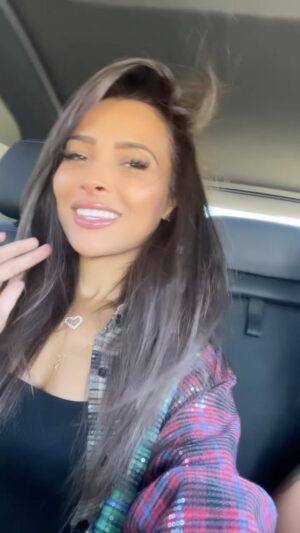 Brittany Lucio Instagram - Activated!! 💪🏽 Sundays are made for touchdowns and unforgettable moments. 🙌🏽🏈

Too much fun w/ the bff @btoyra85 😘💙

#sundayfunday 
#footballseason 
#funtimes