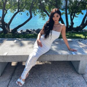 Brittany Panzer Instagram - Is this what they mean by white Christmas? @revolve #revolve #revolvewinter