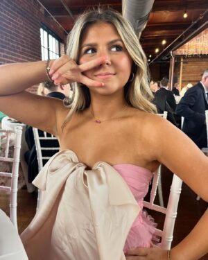 Brittany Wagner Instagram - Wedding 💒 Weekend 🥂! 

#weddingweekend #thearnolds #blacktiewedding #family #hottestdateever