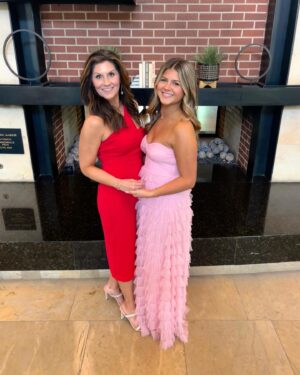 Brittany Wagner Instagram - Wedding 💒 Weekend 🥂! 

#weddingweekend #thearnolds #blacktiewedding #family #hottestdateever
