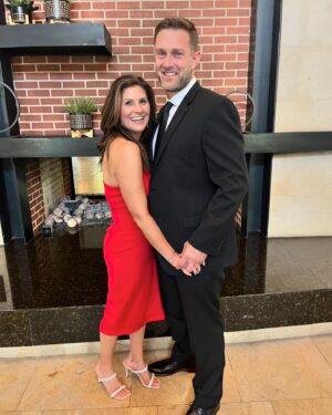 Brittany Wagner Instagram - Wedding 💒 Weekend 🥂! 

#weddingweekend #thearnolds #blacktiewedding #family #hottestdateever