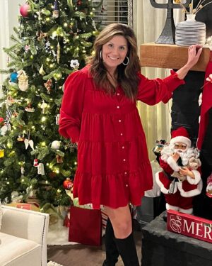 Brittany Wagner Instagram - Need that perfect outfit for New Year’s Eve! Get all these looks and more at @frontporchala ! 

#supportlocal #alabama #newyearseveparty #newyearseveoutfit #reddress