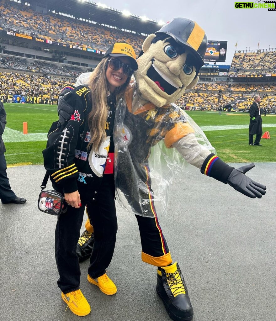 Brittany Baker Instagram - Finally made it to a game this year! Thank you @steelers for a great time. Not the result (or the weather) that we wanted but there’s nothing like being in that stadium for gameday. 🙌🏻 Pittsburgh is special. Also, had tons of you ask where my “Play Renegade” hat is from so check out @steelcitybrand!