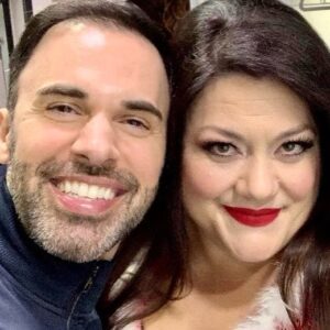 Brooke Elliott Instagram - Don’t forget! Tonight! A Country Christmas Harmony on Lifetime 8/7c!! SO excited for you all to see the fantastic ‘Reindeer Slay’ number my dear friend and Broadway vet @jamestabeek choreographed in this movie!! He is brilliantly talented and beyond creative and it was a dream for the two of us to work together. And on a Christmas movie too! We LOVE Christmas!!🎄

#ItsAWonderfulLifetime 
#ACountryChristmasHarmony 

@itsawonderfullifetime
@lifetimetv
@lifetimetvpr 
@thebrandonquinn 
@dannypintauro