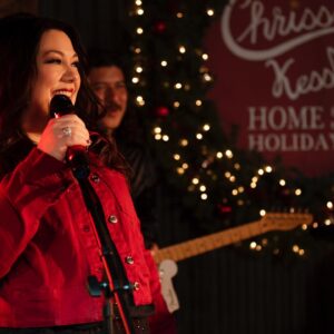 Brooke Elliott Instagram - Don’t forget! Tonight! A Country Christmas Harmony on Lifetime 8/7c!! SO excited for you all to see the fantastic ‘Reindeer Slay’ number my dear friend and Broadway vet @jamestabeek choreographed in this movie!! He is brilliantly talented and beyond creative and it was a dream for the two of us to work together. And on a Christmas movie too! We LOVE Christmas!!🎄

#ItsAWonderfulLifetime 
#ACountryChristmasHarmony 

@itsawonderfullifetime
@lifetimetv
@lifetimetvpr 
@thebrandonquinn 
@dannypintauro