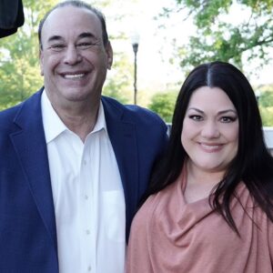 Brooke Elliott Instagram - Taking a night off from filming Season 2 of Sweet Magnolias to have fantastic food, delicious cocktails, and above and beyond service @tafferstavern. I highly recommend!! @jontaffer #sweetmagnolias #yummy