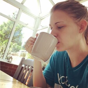 Brooke Leigh Thorne Instagram - Sunny tea time with my England family. Always feel happy here 🌲
