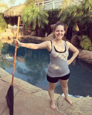 Brooke Leigh Thorne Instagram - Day 10! We skipped a day oops! Sunday is our potluck BBQ so after my stream Sam and I cleaned up the back garden (he refused to be in the picture 😫). Some grill cleaner, five bags of bark dust and some hard work and we got everything looking tidy! Now it’s a sweaty evening watching TV, playing Monster Hunter and making our baby giggle as much as possible. Can’t wait for this heat to subside 🌞