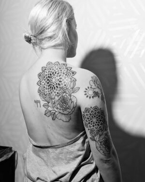 Brooke Leigh Thorne Instagram - PHEW @sashatattooing and @coreydivine finished my amazing tattoo in one sitting. 8 hours; over an hour of it had both artists working on me at once. I gave them pictures of my wedding bouquet for inspiration. Exhausted but it's beautiful ♥️ thank you both for your time!