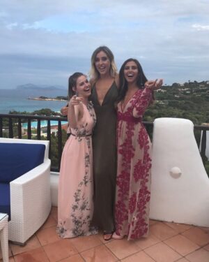 Brooke Leigh Thorne Instagram - Taking this wedding very seriously obv #siddersinsardinia
Again: not my wedding!