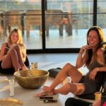 Brooke Burke Instagram - Doing the work doesn’t always have to be difficult and emotional. It also creates a sense of insight and unbreakable happiness. What’s more difficult is not doing the work. Visit the link in my bio to learn more about live events and wellness experiences. @yogando.style @brookeburkebody #mindfulness #retreat #wellbeing