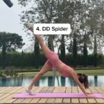 Brooke Burke Instagram - 7 NEW moves‼️This is your weekly workout!!!! try these compound downward dog moves. This is the only workout you need to be doing head to toe summer body on the way.‼️🩷👙 DD = downward, dog triple threat series. #BrookeburkeBODY #snatched summer #BODY #homeworkout